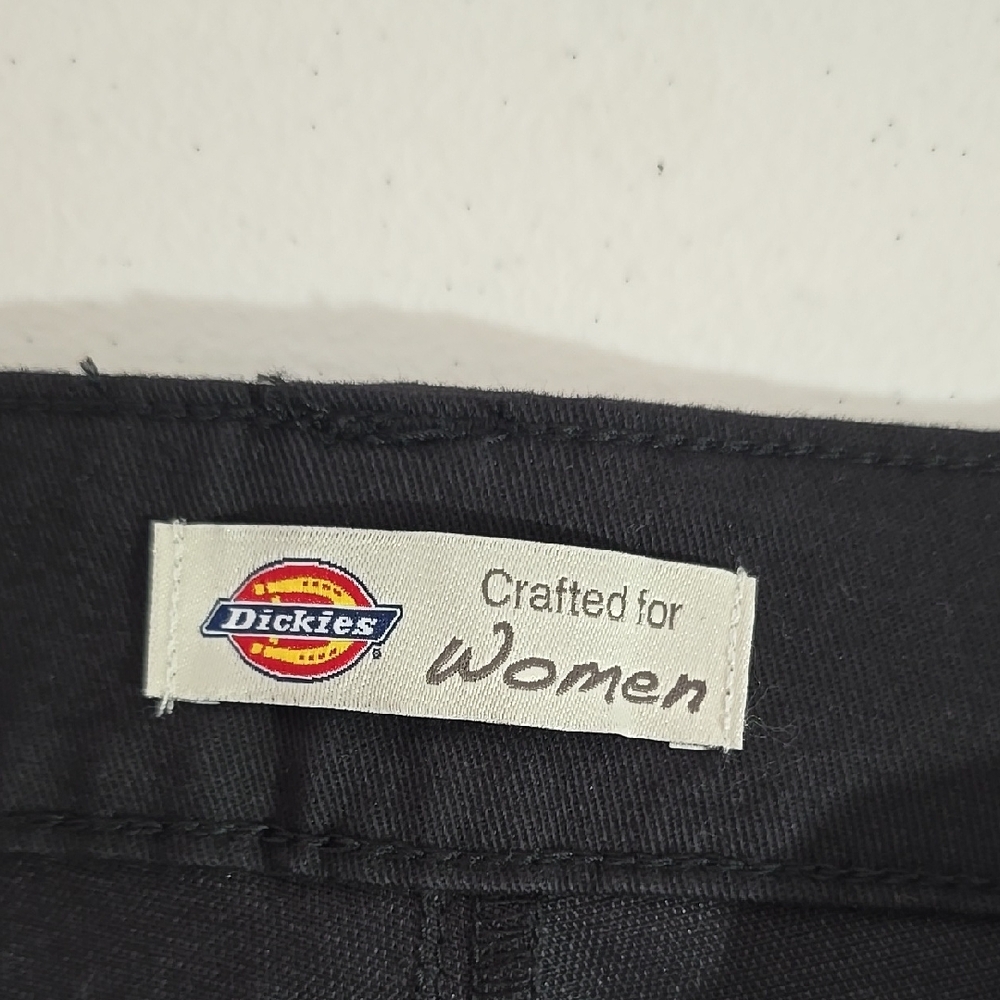 Dickies Cargo Shorts - Picture 2 of 14